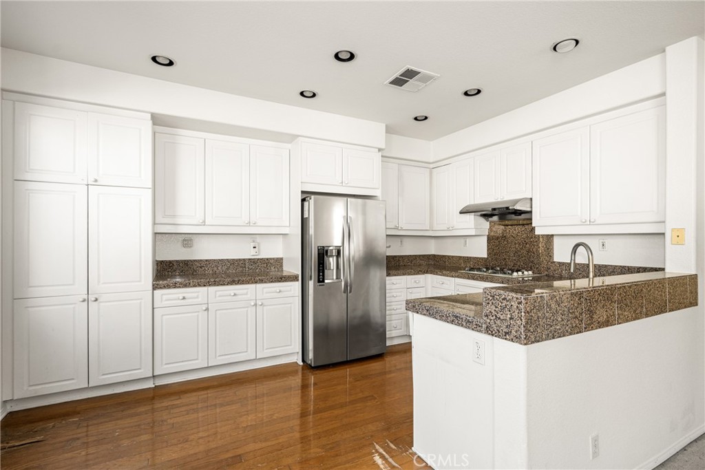 18 Santa Victoria Aisle