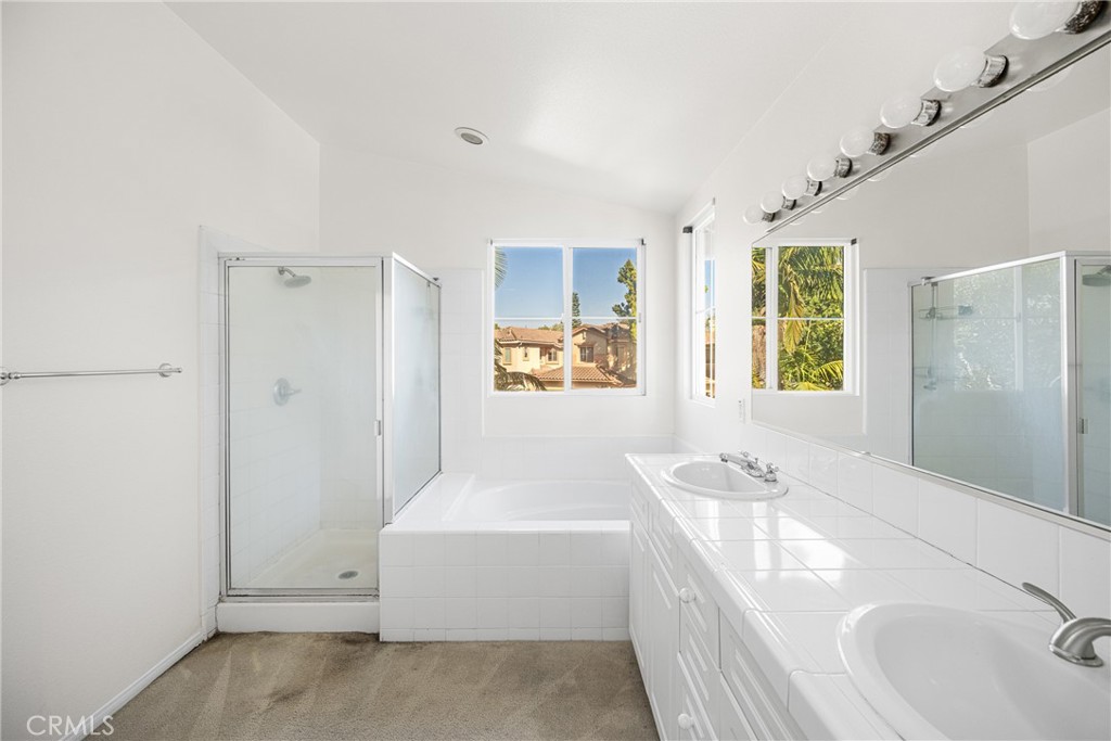 18 Santa Victoria Aisle