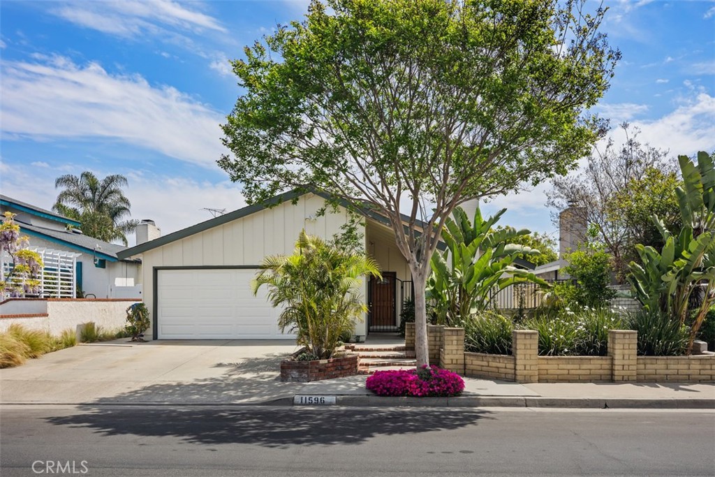 11596 Lakia Drive