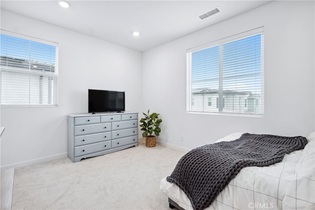 421 Gelding Way