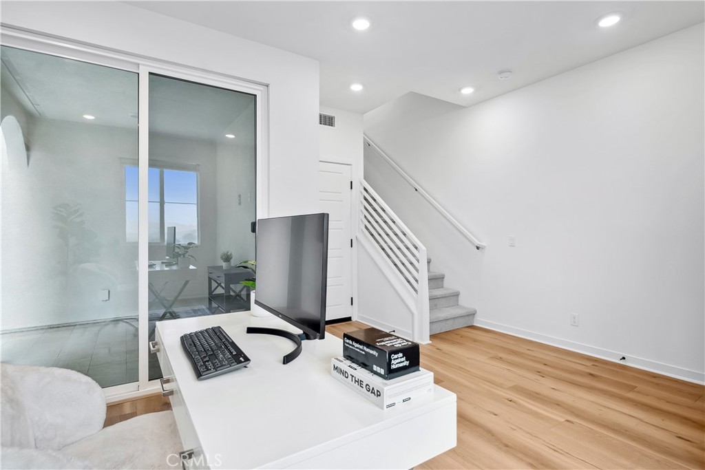421 Gelding Way