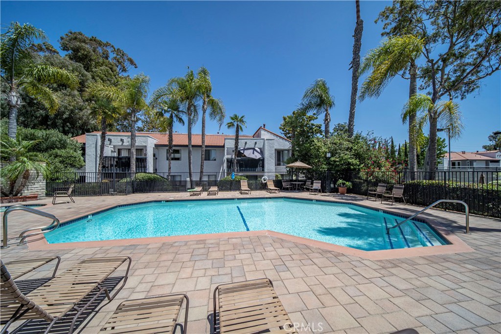 2323 Huntington Street 907
