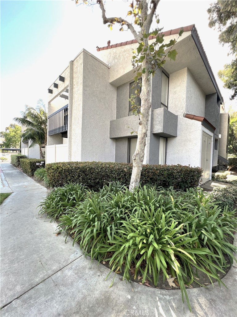 2323 Huntington Street 907