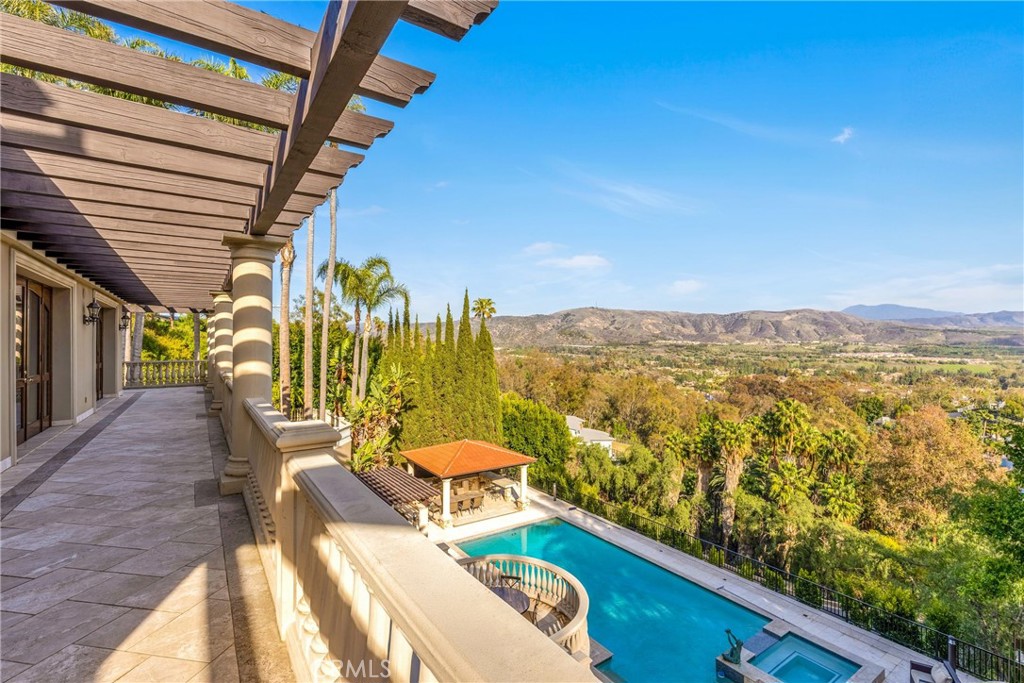 11332 Vista Del Lago