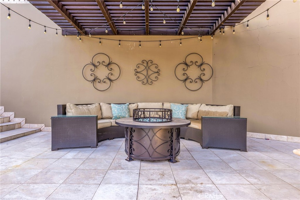 11332 Vista Del Lago