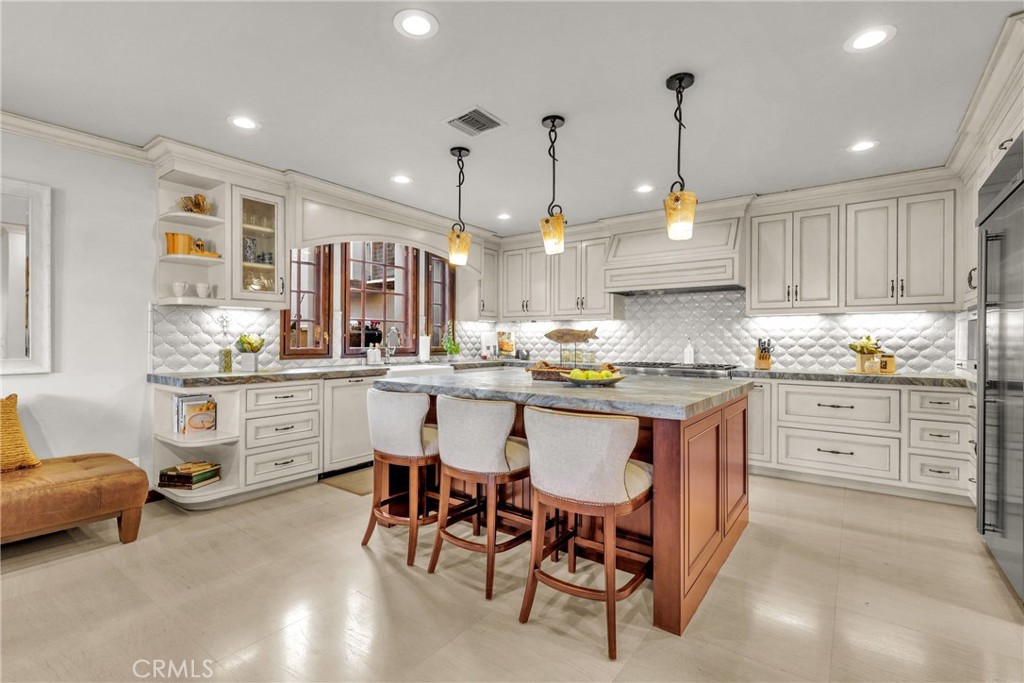 11332 Vista Del Lago