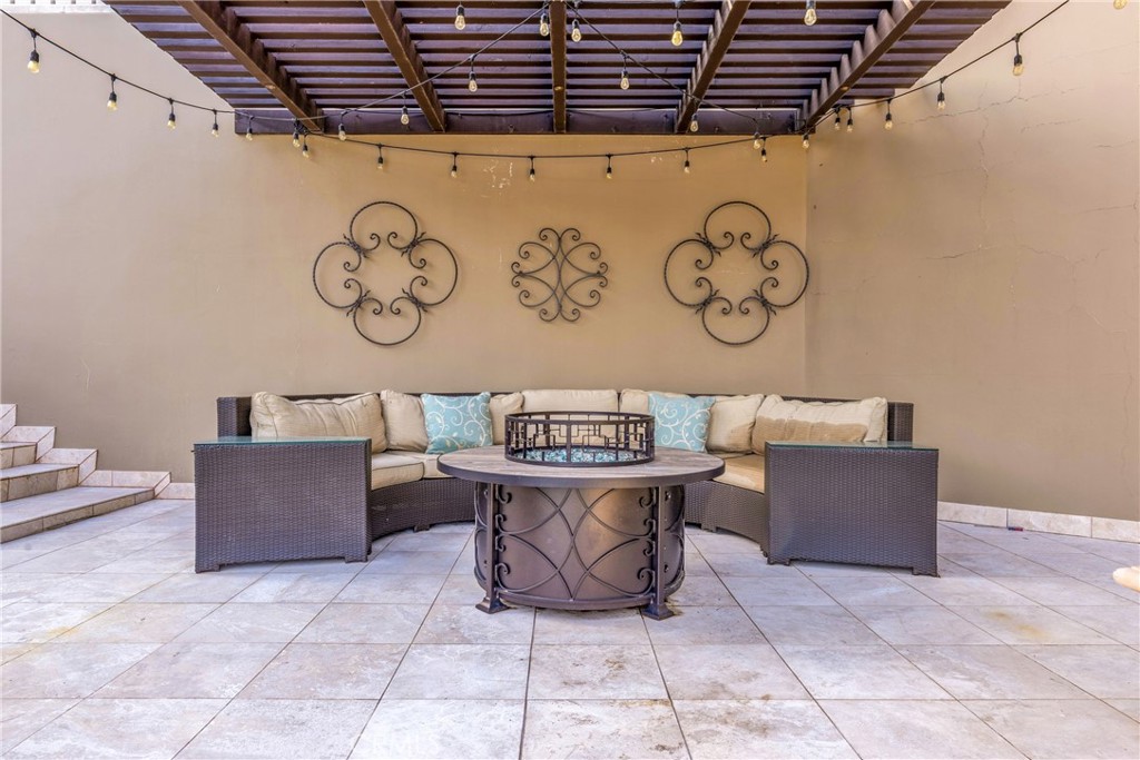 11332 Vista Del Lago