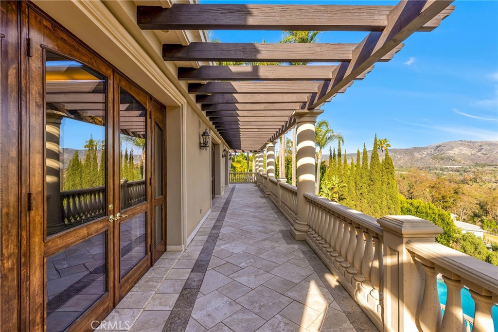 11332 Vista Del Lago