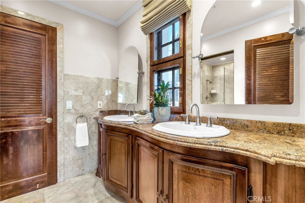 11332 Vista Del Lago