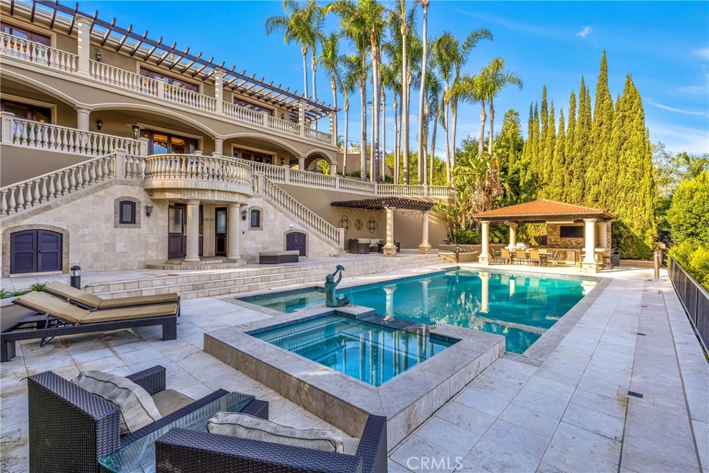 11332 Vista Del Lago