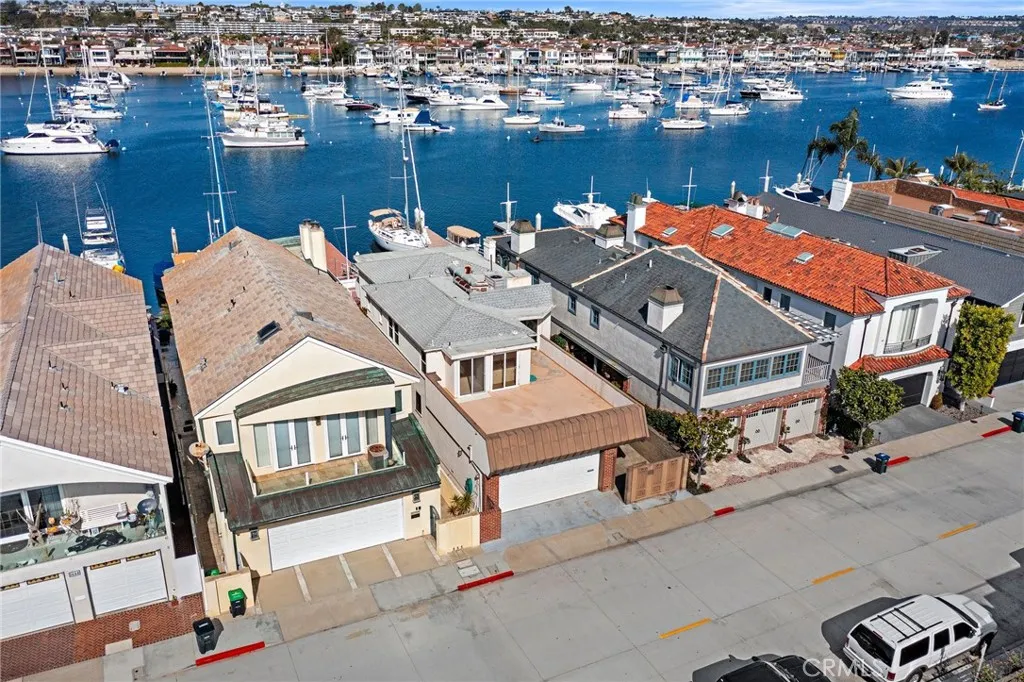1436 W Bay Avenue