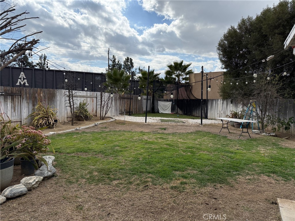 6285 Meadowbrook Lane