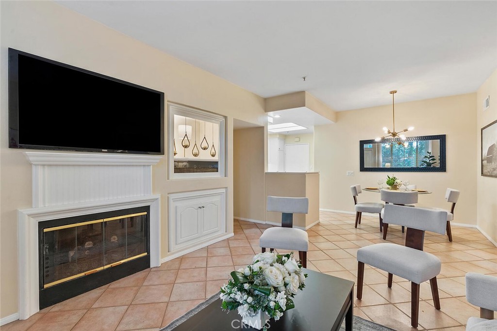 1703 Solvay Aisle 106