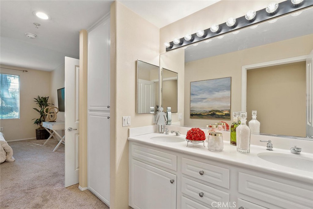 1703 Solvay Aisle 106