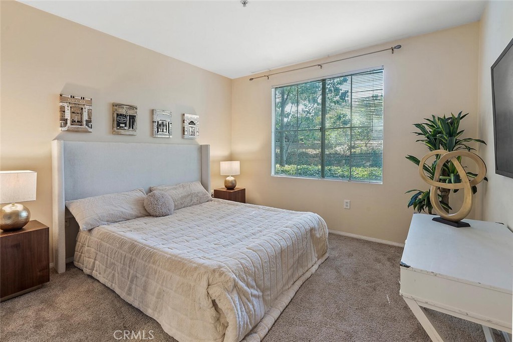 1703 Solvay Aisle 106