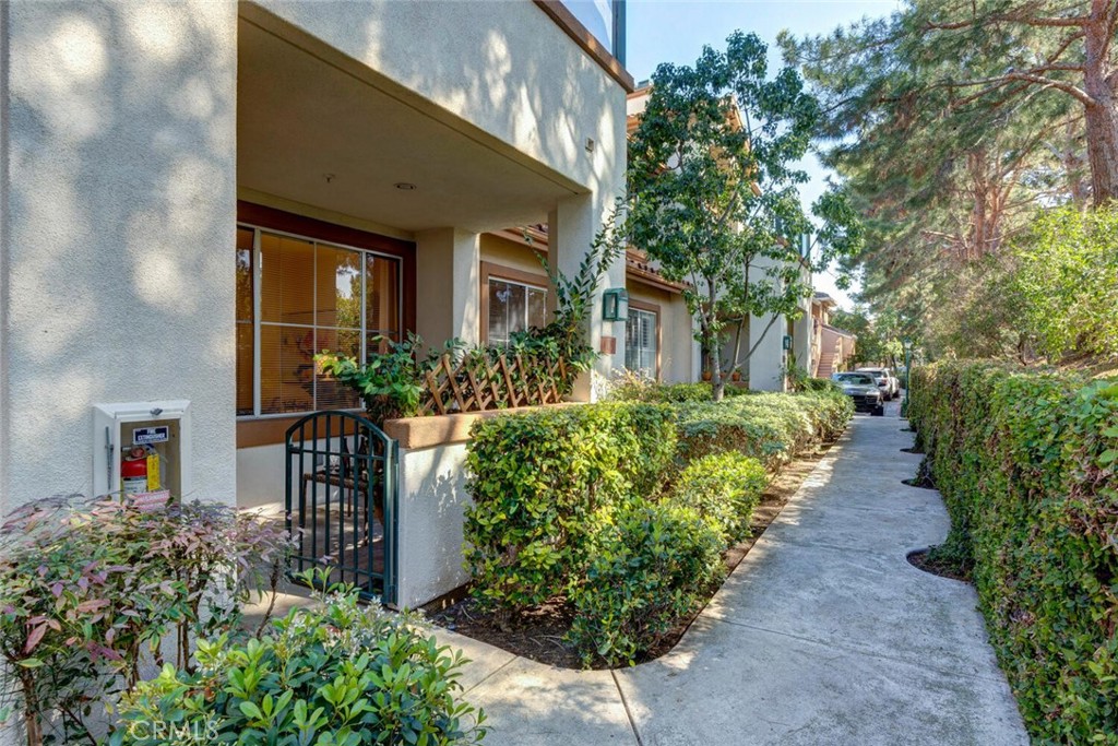 1703 Solvay Aisle 106