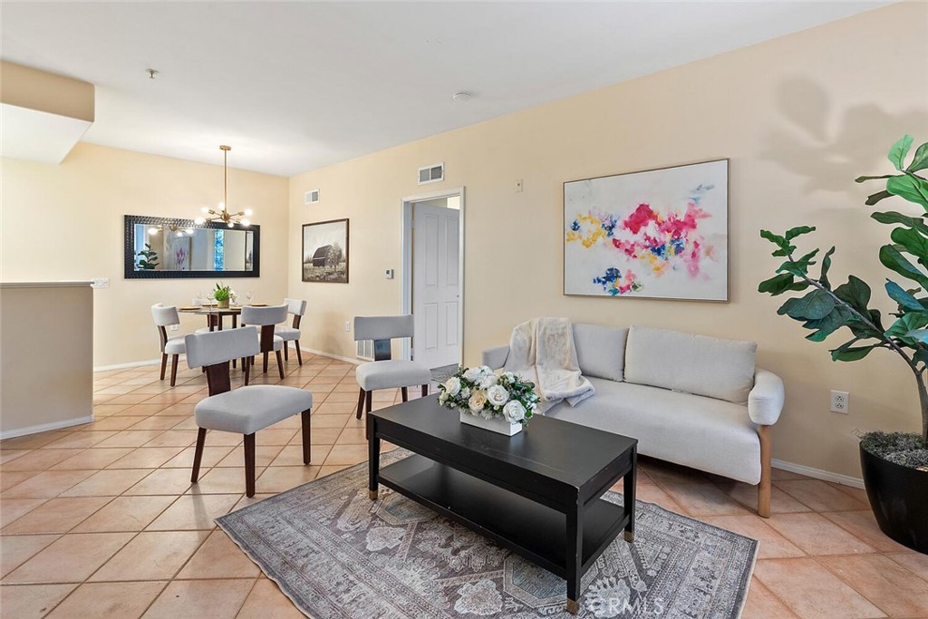 1703 Solvay Aisle 106