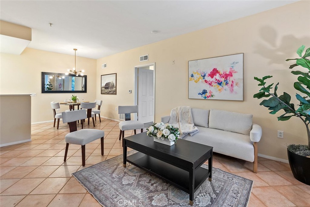 1703 Solvay Aisle 106