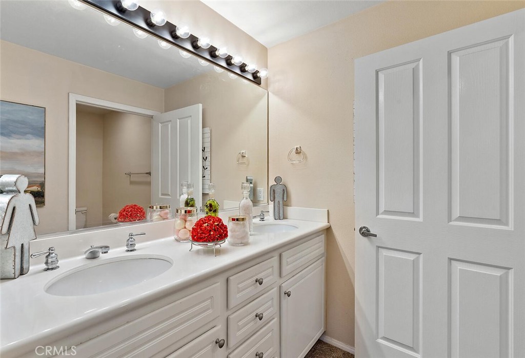 1703 Solvay Aisle 106