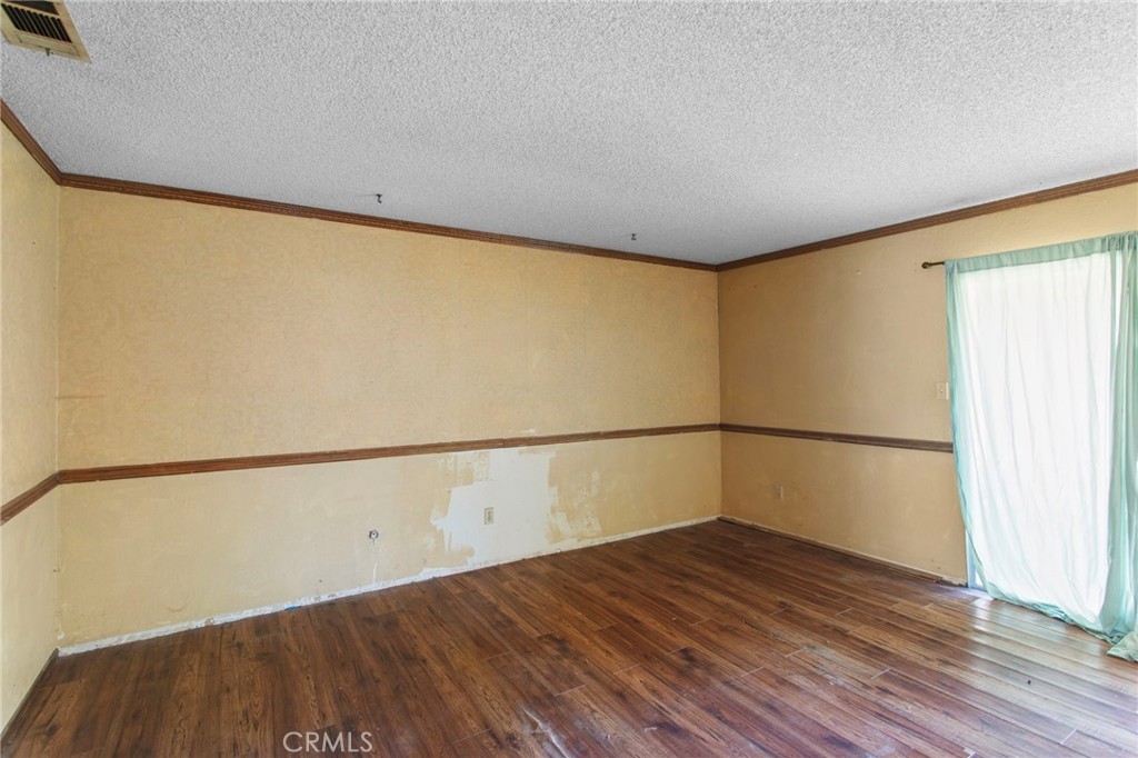 5430 Avenue Juan Bautista