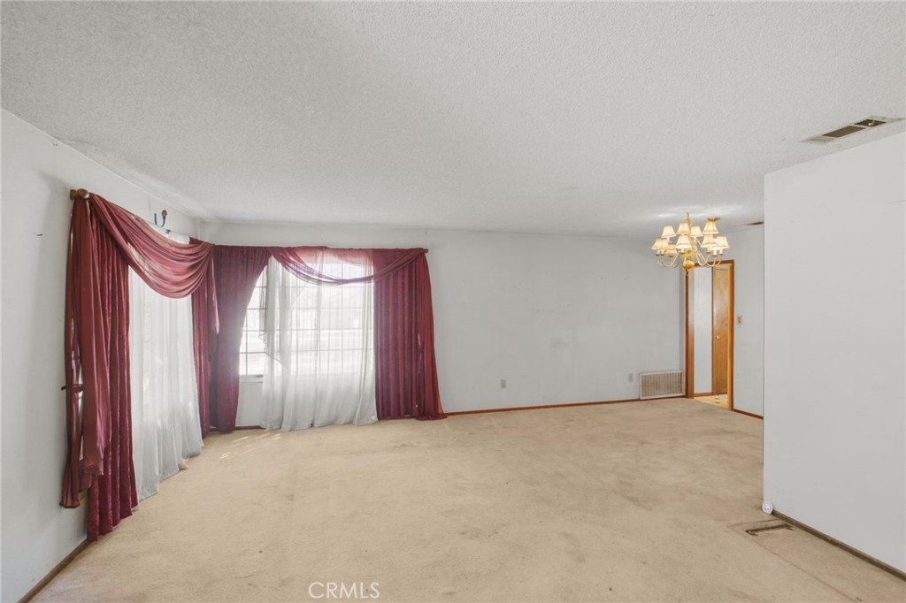 5430 Avenue Juan Bautista