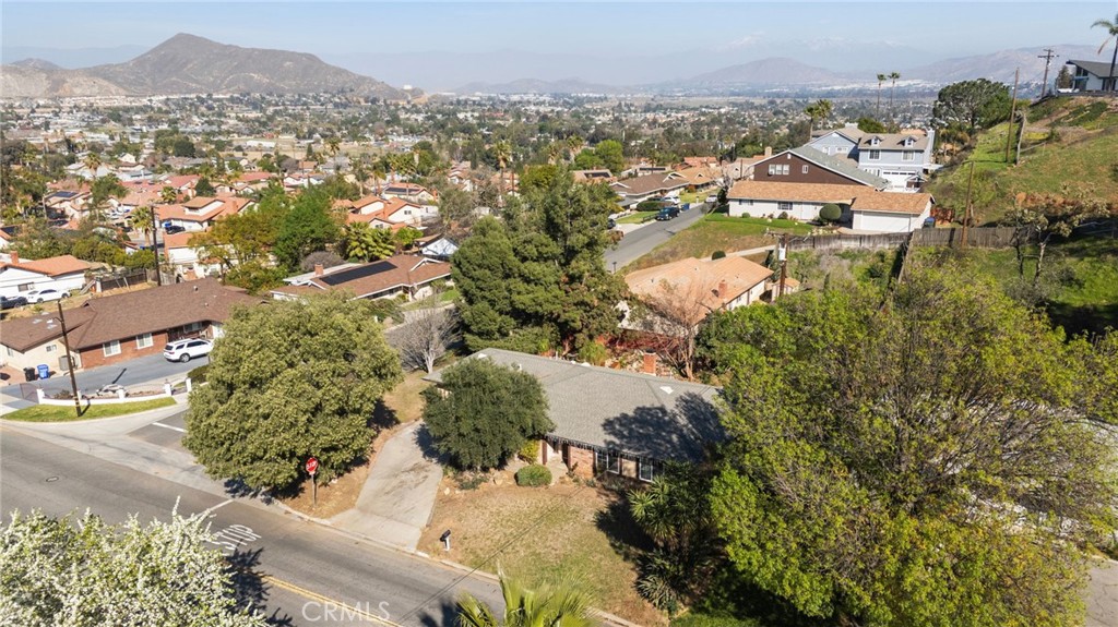 5430 Avenue Juan Bautista