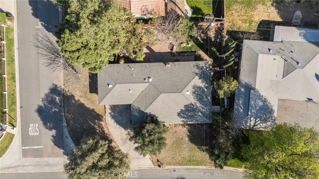 5430 Avenue Juan Bautista