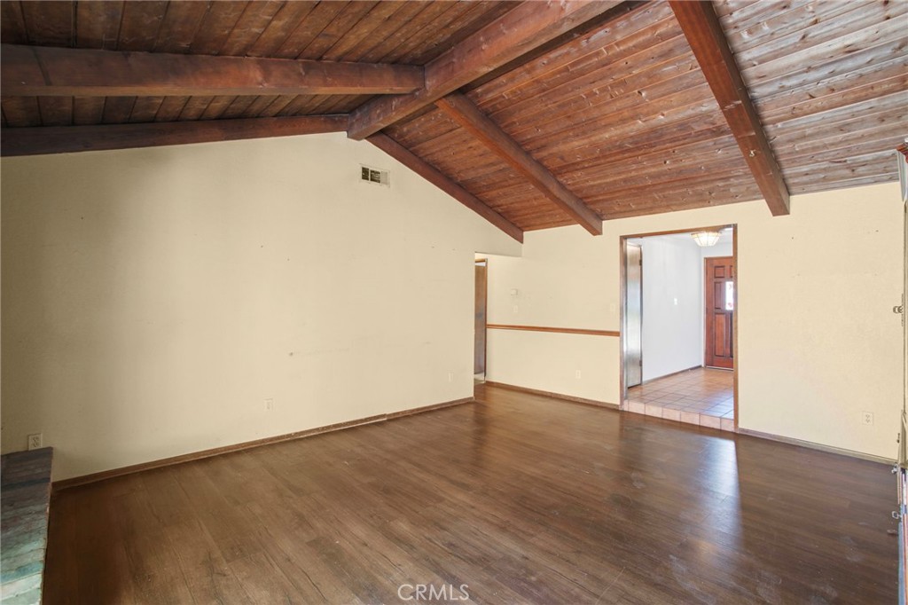 5430 Avenue Juan Bautista