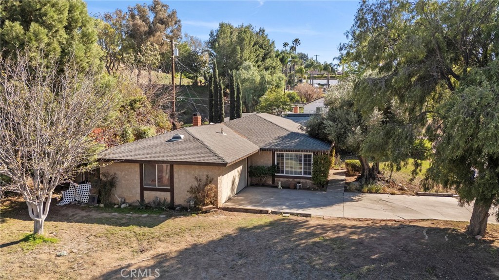 5430 Avenue Juan Bautista