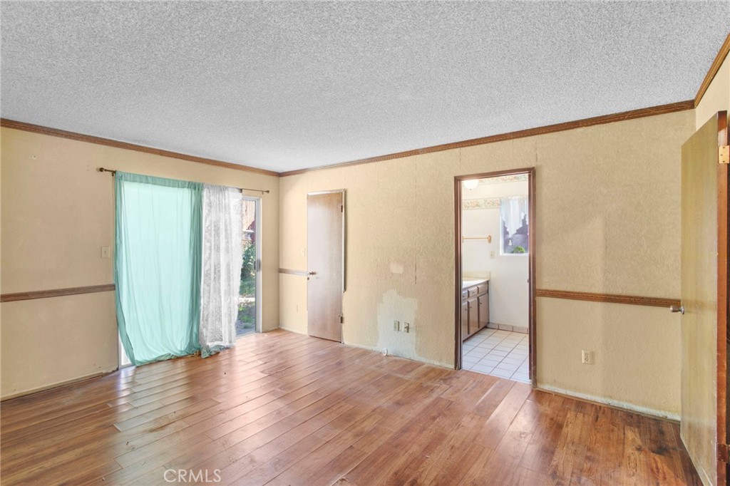 5430 Avenue Juan Bautista