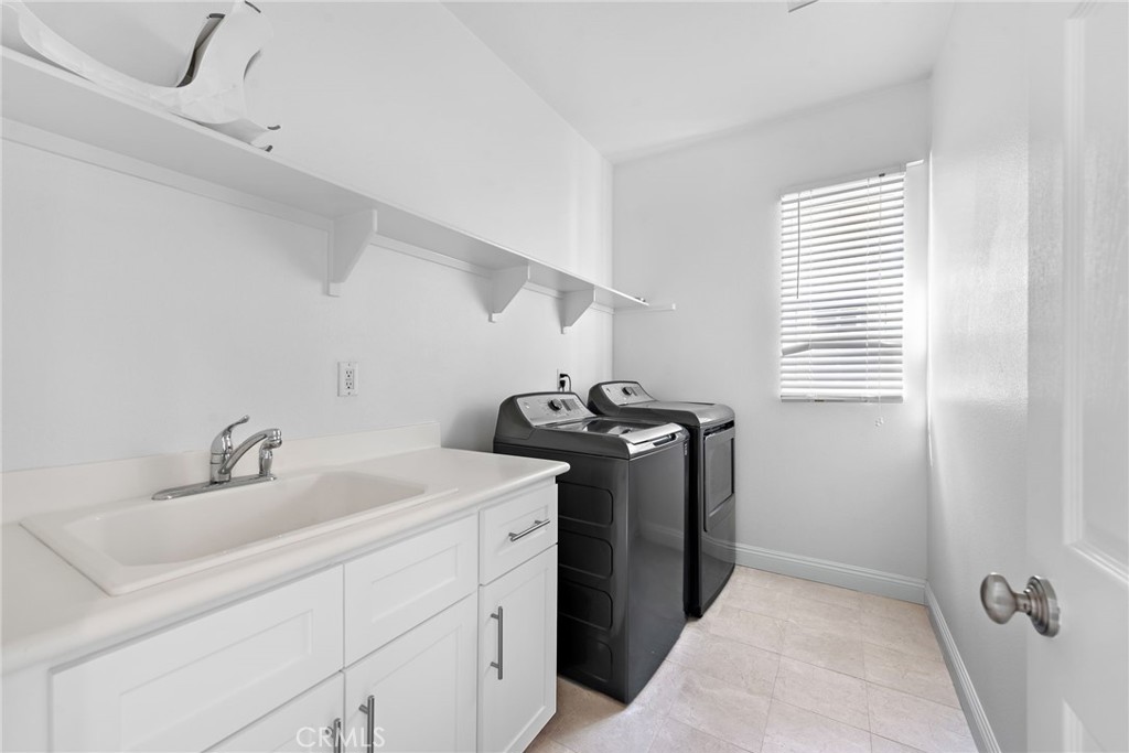 252 W Pebble Creek Lane