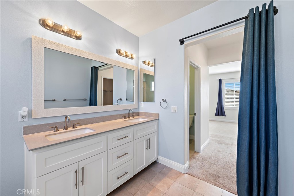 252 W Pebble Creek Lane