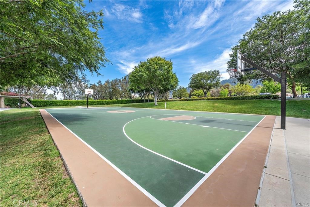 21271 Eastglen Drive