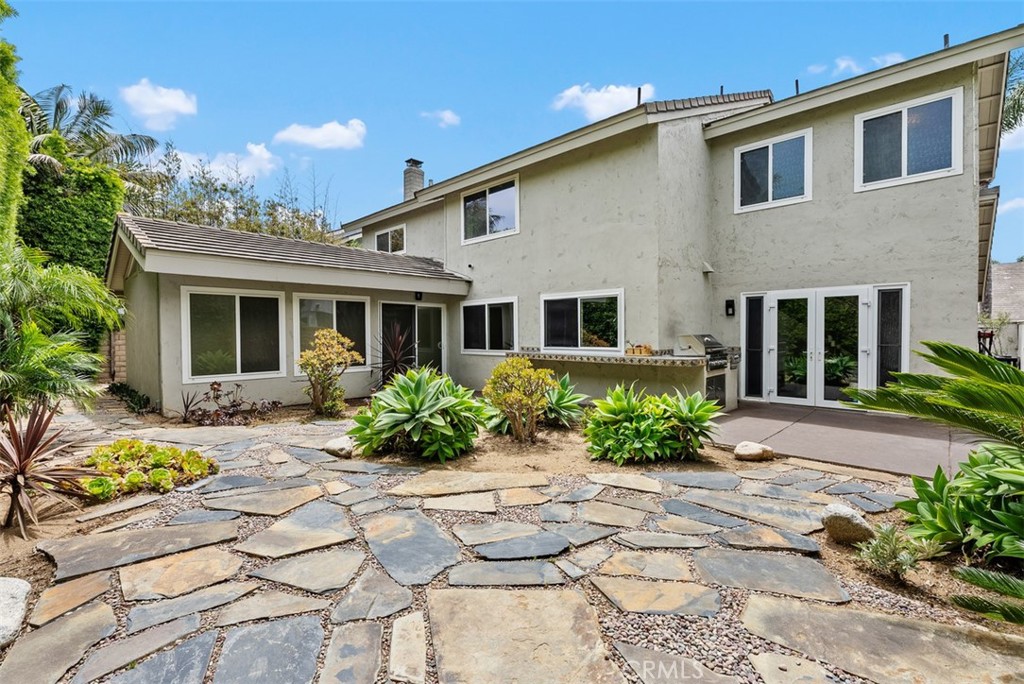 17212 Lynn Lane
