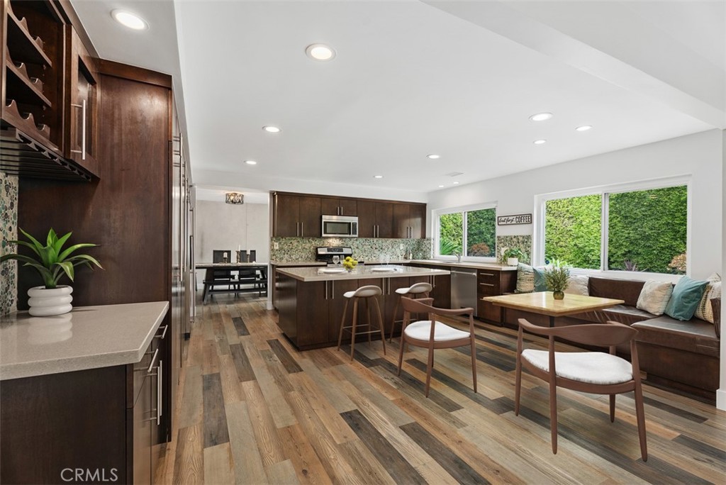 17212 Lynn Lane