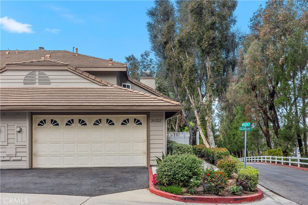 26222 Glendon Lane