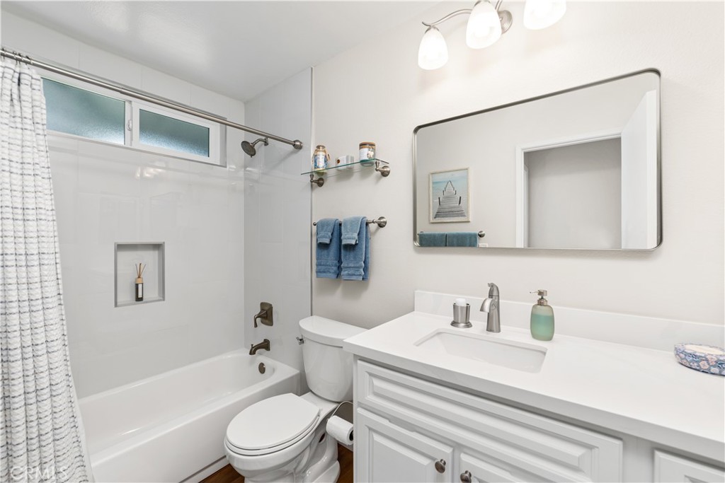 7052 Mountain Avenue