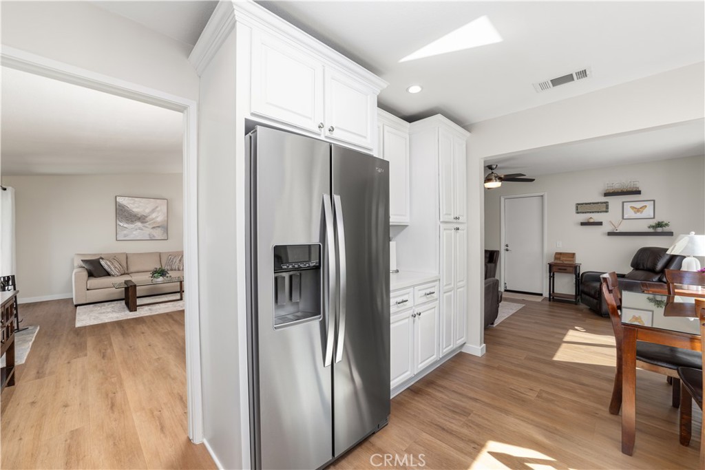 7052 Mountain Avenue