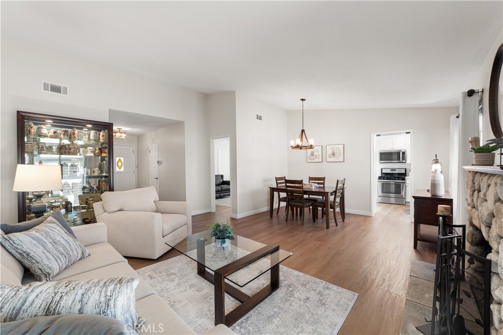 7052 Mountain Avenue