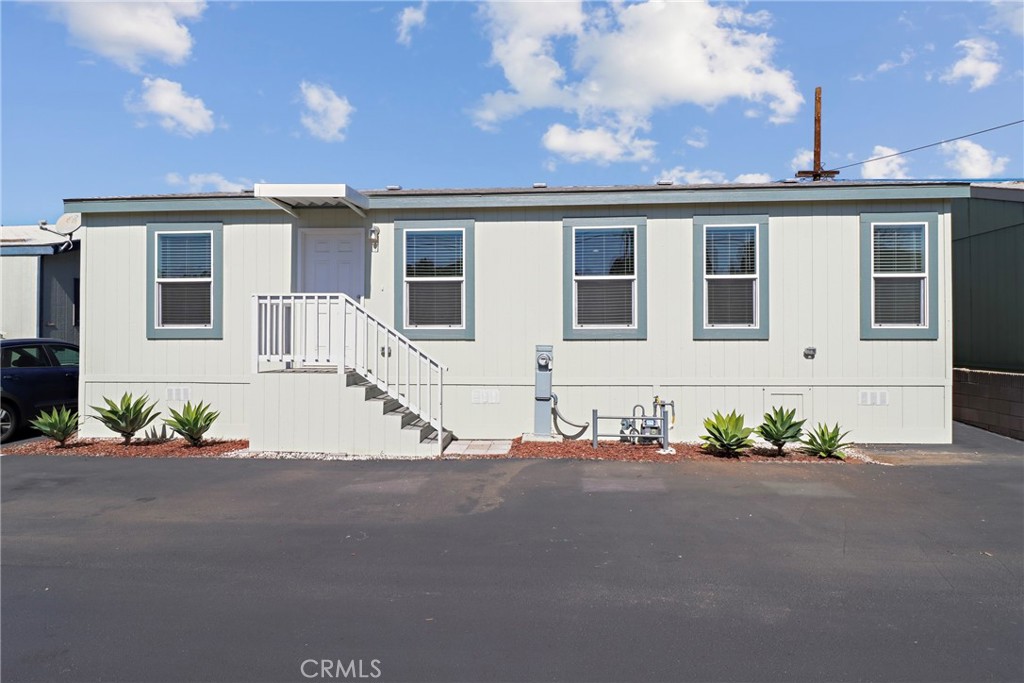 451 S Sellers Street 5