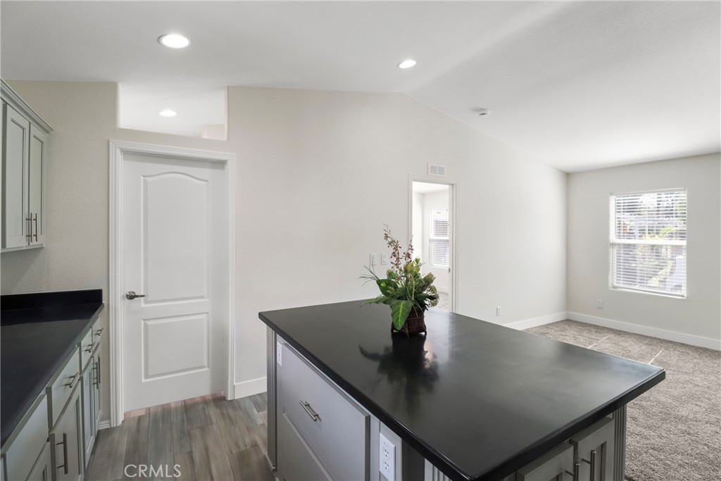 451 S Sellers Street 5