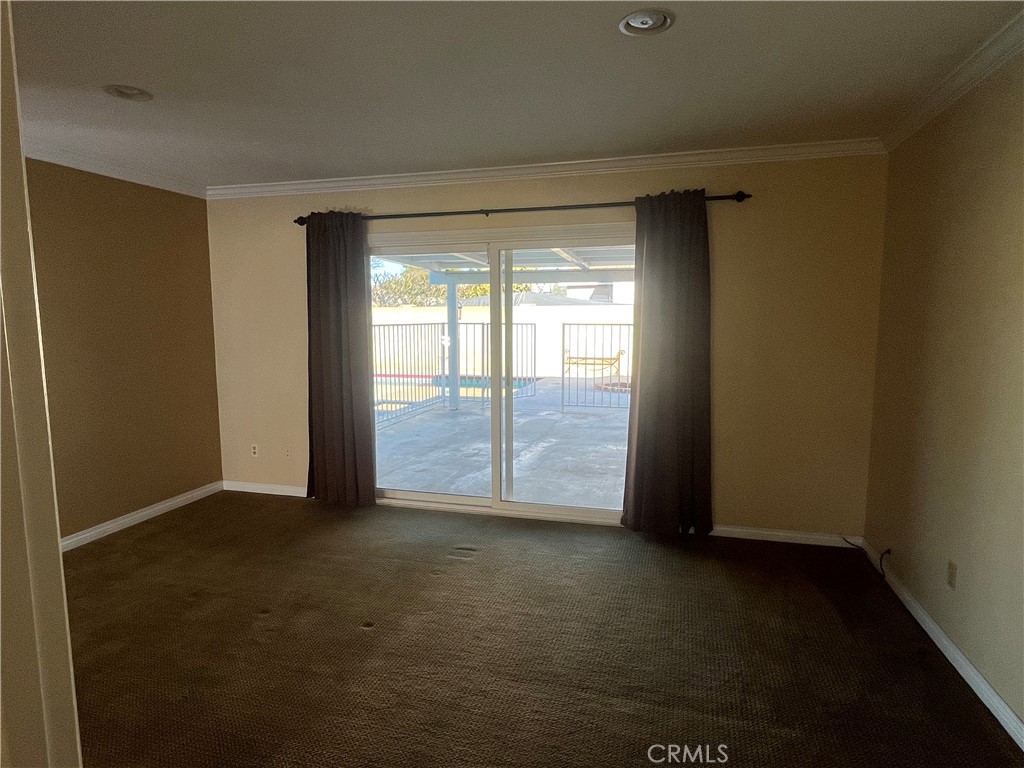 10205 Bunting Avenue