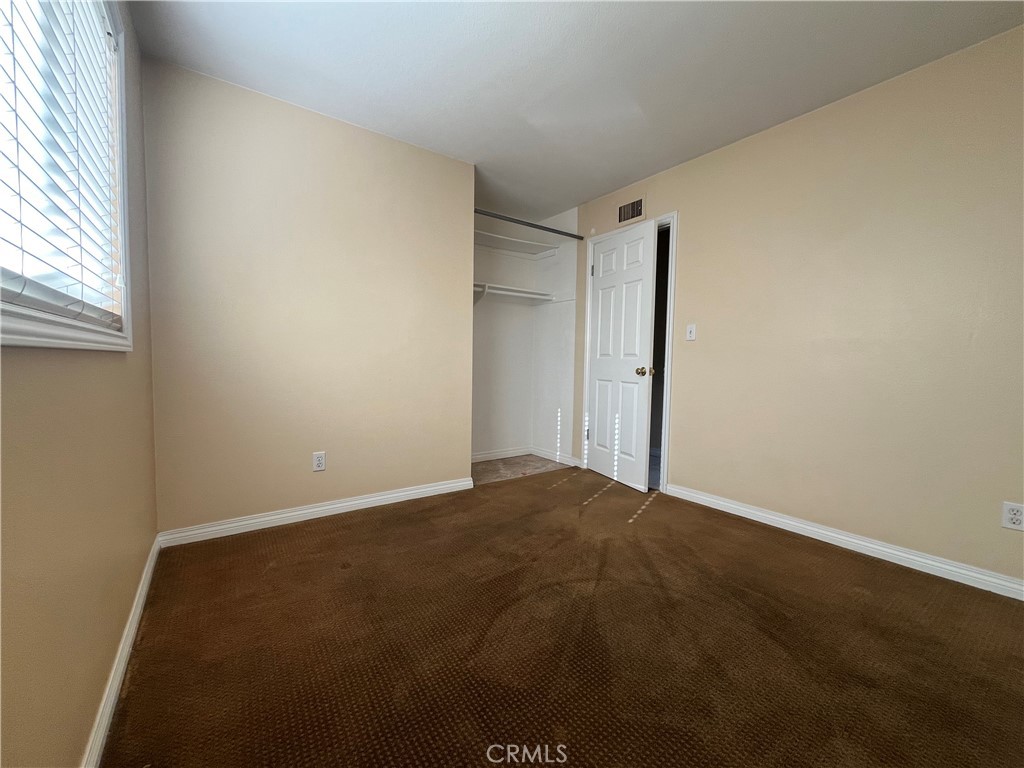 10205 Bunting Avenue