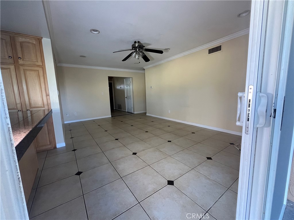 10205 Bunting Avenue