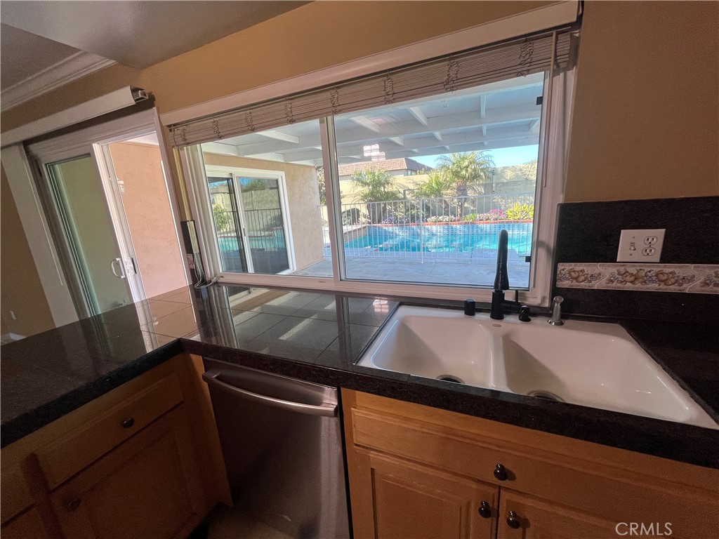 10205 Bunting Avenue