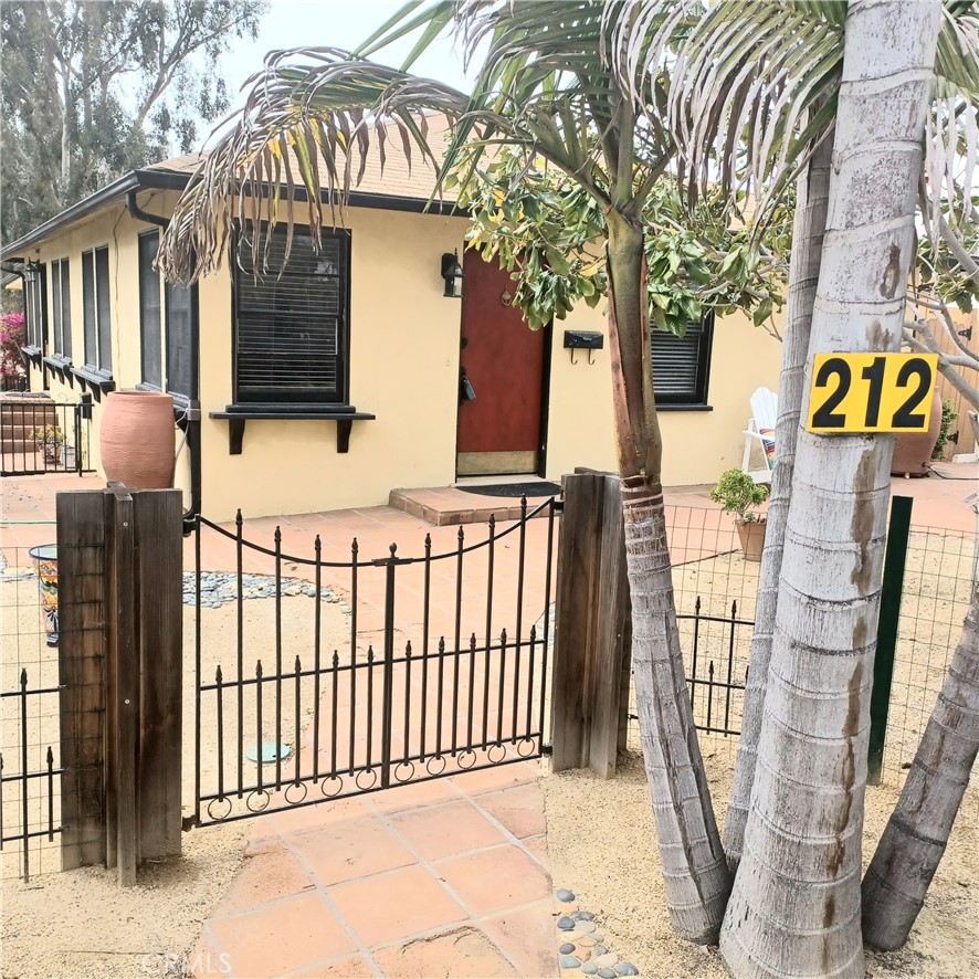 212 S Calle Seville A