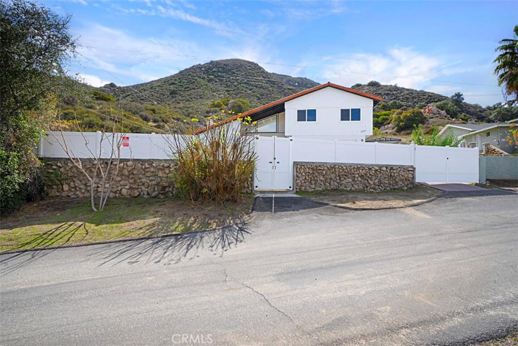 18211 Sanders Drive