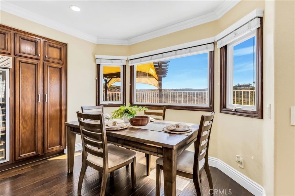 1503 Avenida De Nogales