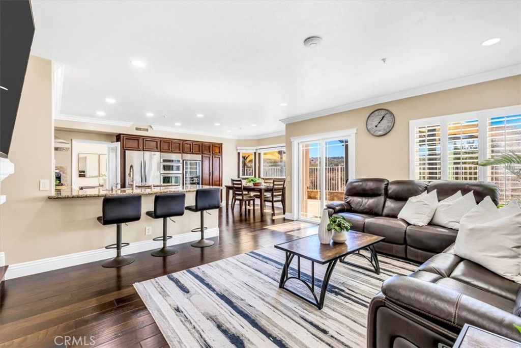 1503 Avenida De Nogales