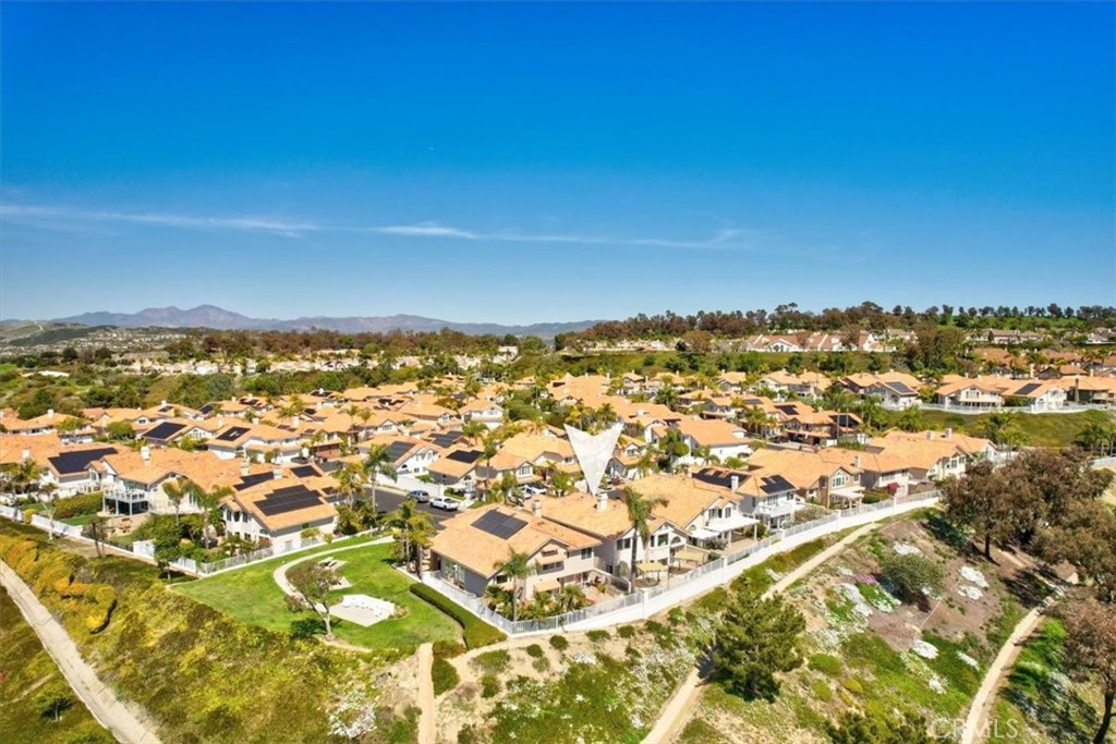 1503 Avenida De Nogales